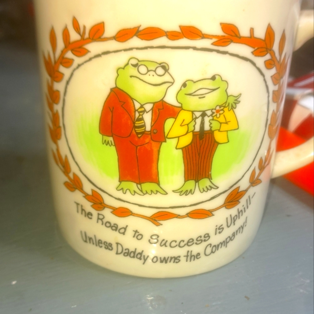 Vintage Cheeky Frog-Themed Ceramic Mug - White
